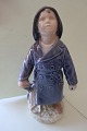 ViKaLi 
presents: 
Royal 
Copenhagen (RC) 
figurine
The boy with 
the umprella
Design: Ada 
Bonfils
No.: 3556
1. ...