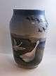 Lundin Antique 
presents: 
Royal 
Copenhagen. 
Porcelain vase 
with motif of 
geese. Model 
1508/1217. 
Height 25.5 cm. 
...