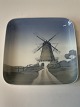 Antik Huset 
presents: 
Bing & 
Grondahl Square 
dish with Mill.