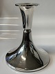 Antik Huset 
presents: 
Candlestick 
830 silver. 
Designed by 
David Andersen.
Height 11.5 
cm.
