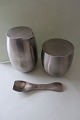 ViKaLi 
presents: 
Bodum, 
Denmark
Set for sugar 
and milk
Both are with 
a lid
Made of 
stainless steel
The very ...
