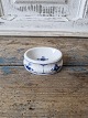 Karstens Antik 
presents: 
Royal 
Copenhagen Blue 
Fluted salt 
vessel no. 195