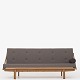Roxy Klassik 
presents: 
Poul 
Volther / 
Klassik Studio.
Volther Daybed 
with frame in 
oiled oak and 
cushion in ...