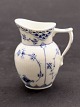 Middelfart 
Antik presents: 
Royal 
Copenhagen blue 
fluting jug 
1/522