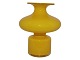 Antik K 
presents: 
Holmegaard
Yellow Carnaby 
vase