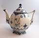 Lundin Antique 
presents: 
Royal 
Copenhagen. 
Blue Fluted, 
Full lace. 
Royal 
Copenhagen. 
Teapot. Model 
1119. Height 
...