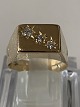 Antik Huset 
presents: 

Men's 
Signet ring in 
14 carat gold 
with three 
diamonds.
Size 59.5