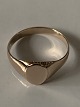 Antik Huset 
presents: 
8 Karat 
Signet gold 
ring.
Size: 60