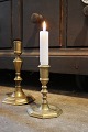 K&Co. presents: 
18th 
century 
candlestick in 
brass with a 
really nice 
patina...