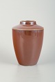 L'Art presents: 
Unknown 
ceramic artist.
Unique ceramic 
vase.