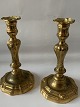 Antik Huset 
presents: 
A pair of 
antique Bronze 
with angular 
feet.
Height. 26 cm.