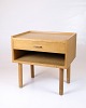 Osted Antik & 
Design 
presents: 

Bedside 
table / 
Nightstand - 
Hans J. Wegner 
- GE430 - Ry 
Møbelfabrik - 
Oak - 1960

