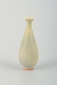 L'Art presents: 
Berndt 
Friberg, 
stoneware vase, 
studio hand for 
Gustavsberg.