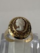 Antik Huset 
presents: 
18 carat 
gold, Ladies 
Camé gold ring.
Ring size 55