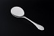 L'Art presents: 
Georg 
Jensen, 
Denmark, c. 
1915–1919
Tart server in 
the "Lily of 
the Valley" 
pattern.