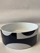 Antik Huset 
presents: 
Large 
Verner Panton 
bowl with blue 
and white 
shades.
Ø: 24 cm - H: 
8.5 cm.