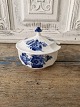 Karstens Antik 
presents: 
Royal 
Copenhagen Blue 
Flower Butter 
Dish no. 8572