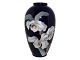 Antik K 
presents: 
Royal 
Copenhagen
Dark blue vase 
with bindweed 
17.7 cm.