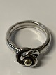 Antik Huset 
presents: 
Sterling 
silver ring 
with gold ball.
Size. 60.