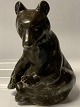 Antik Huset 
presents: 
Johgus, 
Large sitting 
bear, Bornholm 
pottery.
Height: 22 cm.