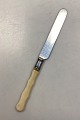 Danam Antik 
presents: 
Foreign 
Dinner Knife in 
Silver Plated 
and handle of 
Bone