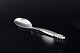 L'Art presents: 
Georg 
Jensen
Salad spoon in 
the “Acorn” 
pattern.
Sterling 
silver.