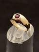 Middelfart 
Antik presents: 
14 carat 
gold ring with 
amethyst