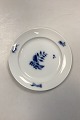 Danam Antik 
presents: 
Royal 
Copenhagen Bleu 
Royal Lunch 
Plate No. 14011