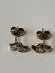 Antik Huset 
presents: 
Gold 
earrings in 8 
carat gold, 
inlaid clear 
stone.