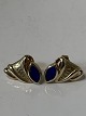 Antik Huset 
presents: 
Earrings 
with Lapis in 9 
carat gold.
Measures 1.5 x 
1.1 cm.