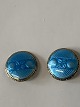 Antik Huset 
presents: 
2 pieces. 
Blue enamel 
buttons in 
sterling silver
Measures 1.7 
cm.
