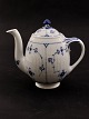 Middelfart 
Antik presents: 
Royal 
Copenhagen blue 
fluting teapot 
1/374