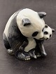 Middelfart 
Antik presents: 
Royal 
Copenhagen 
panda with cubs 
#666