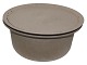 Antik K 
presents: 
Ildpot
Large lidded 
round bowl 28.5 
cm.