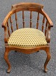 Pegasus – Kunst 
- Antik - 
Design 
presents: 

Danish 
armchair in 
beech wood, 
19th century.