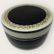 Moster Olga - 
Antik og Design 
presents: 
Aluminia
Jar with lid / 
Bonbonnierer
#574/3165
*DKK 325