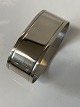 Antik Huset 
presents: 
Napkin 
ring Silver.
Size 1.9 x ø 
4.9 cm.