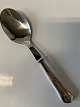 Antik Huset 
presents: 
Serving 
spoon with 
steel blade, 
Rosen Danish 
Silver Cutlery
Length 18.1 
cm.