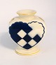 Lundin Antique 
presents: 
Aluminia 
heart blue. 
Height 7.5 cm.