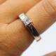 Antik 
Damgaard-
Lauritsen 
presents: 
Birgitte 
Munch; A 
diamond ring of 
14k white gold