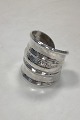 Danam Antik 
presents: 
Jacob Hull 
Silver Plated 
open Bangle