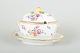 L'Art presents: 
Royal 
Copenhagen
Saxon Flower 
sauce boat with 
cover and fixed 
stand, c. 
1880s.