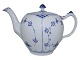 Antik K 
presents: 
Blue 
Fluted Half 
Lace
Teapot