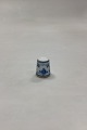 Danam Antik 
presents: 
Bing and 
Grondahl 
Thimble Blue 
Traditional 
Blue Fluted No. 
4801