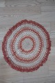 ViKaLi 
presents: 
An old 
table centre 
/mat 
Round
Made by hand
Diameter: 74cm
In a very good 
condition