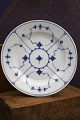 K&Co. presents: Antique Blue Fluted Plain Dinner Plate from Royal Copenhagen from 1820-50. Dia.: 24.5cm.