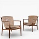 Roxy Klassik presents: Finn Juhl / Baker Furniture.FJ 51 - Pair of 'Delegate Chair' armchairs in walnut and ...