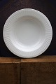 K&Co. presents: Royal Copenhagen White Fluted pasta plate / dish. Decoration number: 630. 1.sort. Dia.: 31cm...