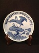 Stentoft Antik presents: Child hel Day plate 1921.Stork's nest in nest with three cubs.Diameter. 12 ½ ...