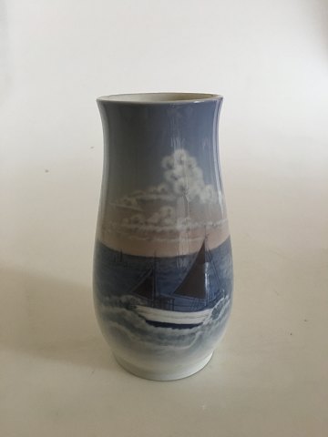 Bing & Grøndahl Vase with Ship No 1302/6211